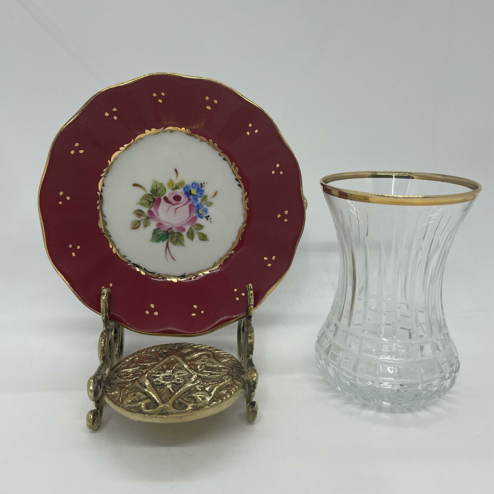 El Boyaması Klasik Çay Tabağı Kırmızı
